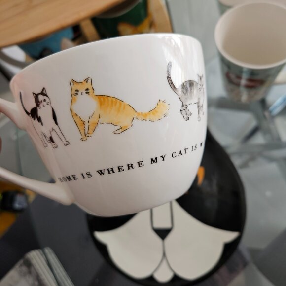 Set of four cat mugs, cat lovers memorabilia - Picture 2 of 5